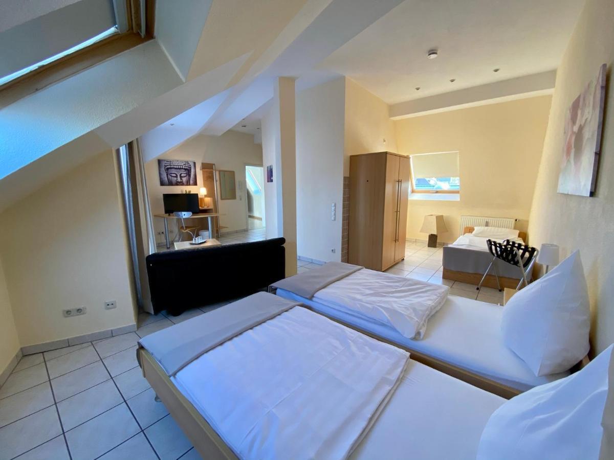 Hotel Hilgers Duren Bagian luar foto